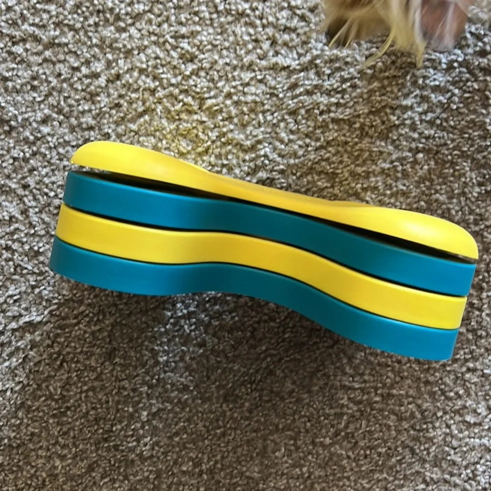 Outward Hound Nina Ottosson Dog Tornado Blue/Yellow Puzzle Game Pet Treat Toy